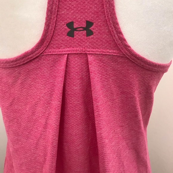 Woman’s Under Armour pink tank top - Picture 1 of 5
